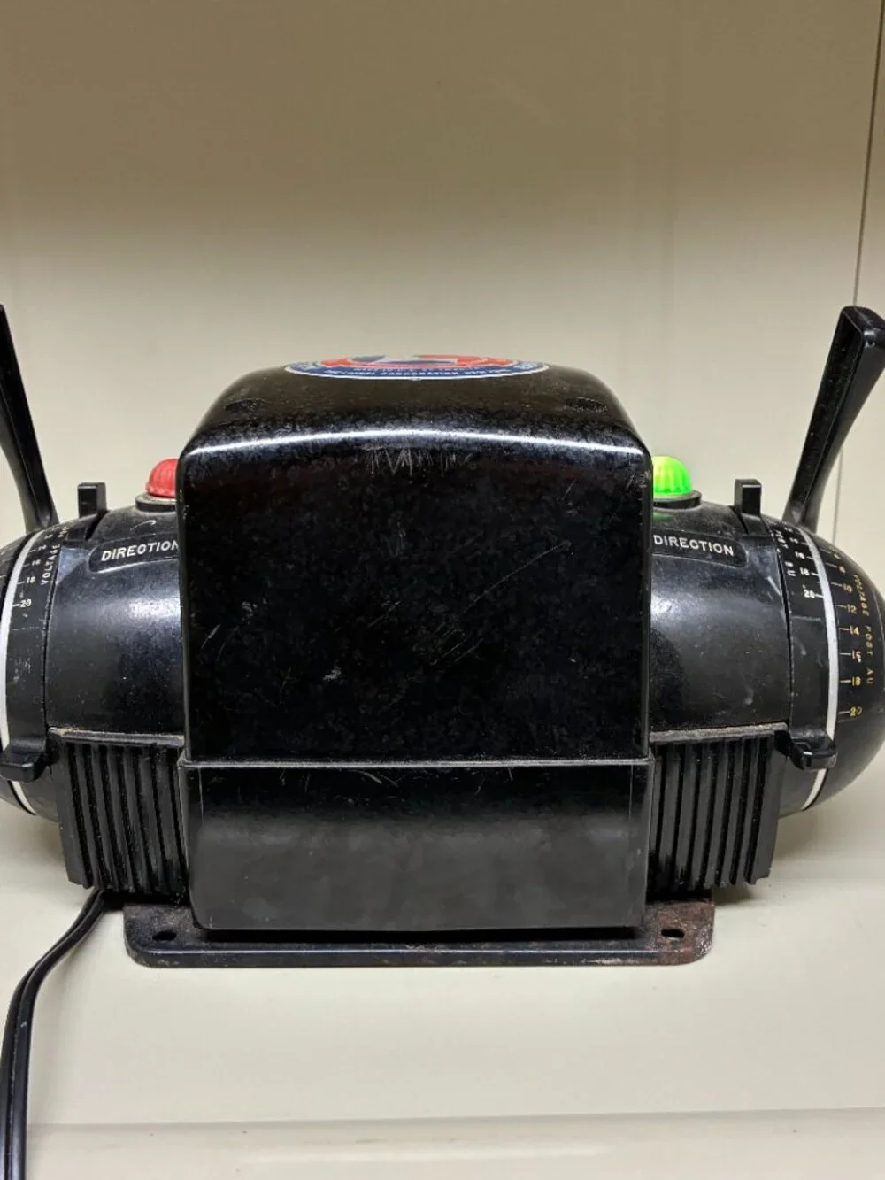 Vintage Postwar Lionel Trainmaster Type ZW Transformer 275 Watt O Gauge